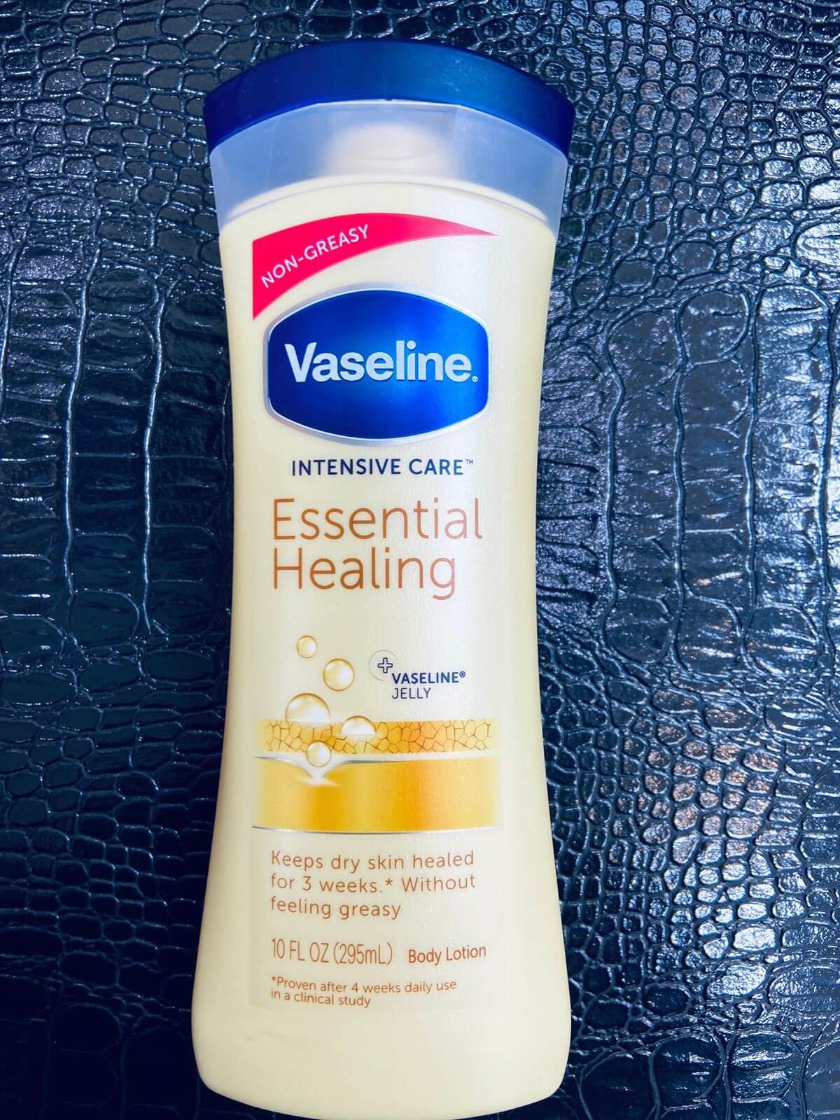 vaseline Vaseline Intensive Care Essential Healing 200 ml capacity: 200ml