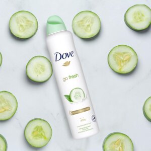 ⁦دوف مزيل العرق بخاخ بخلاصة الخيار والشاي الأخضر Dove Go Fresh Cucumber Green Tea Deo Deodorant Spray⁩ - الصورة ⁦2⁩